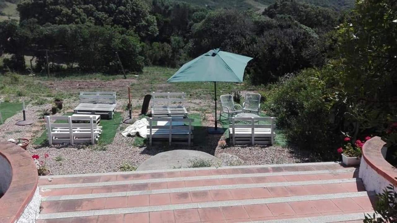 Hostal Eucaliptus Farm Retreat Santa Teresa Gallura Exterior foto