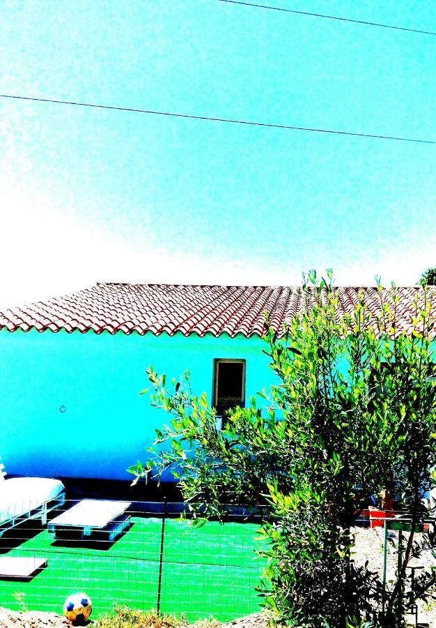 Hostal Eucaliptus Farm Retreat Santa Teresa Gallura Exterior foto
