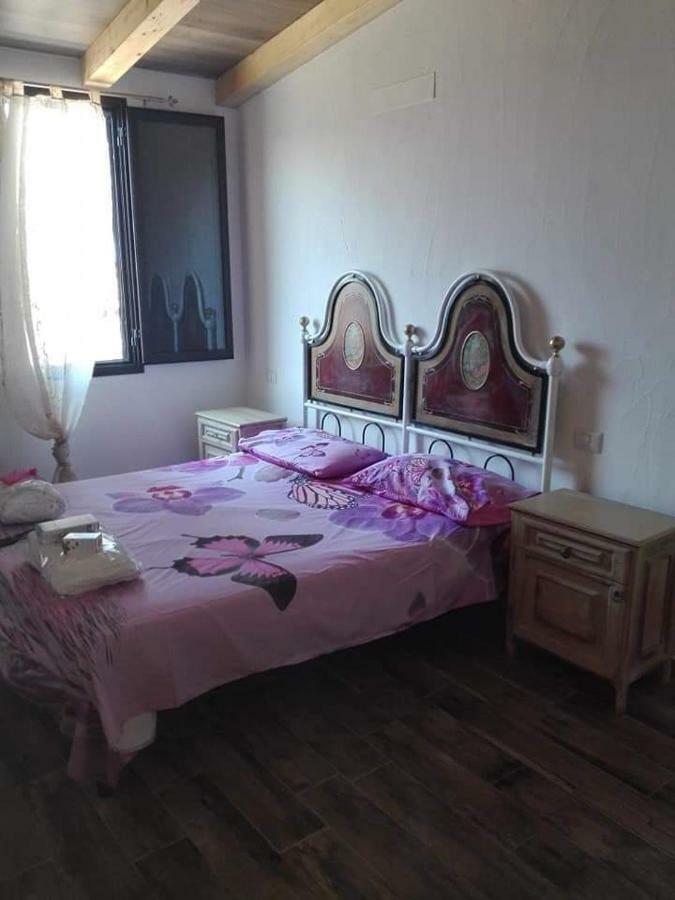 Hostal Eucaliptus Farm Retreat Santa Teresa Gallura Exterior foto